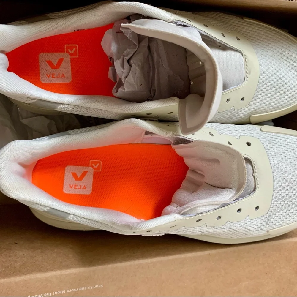 Veja Dekkan Alveomesh Sneaker, Women’s Size 8, Natural with White 🤍 - Picture 6 of 13